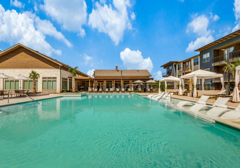 68e54aa79ff499c41ded52e1_Park Hill Pool 2